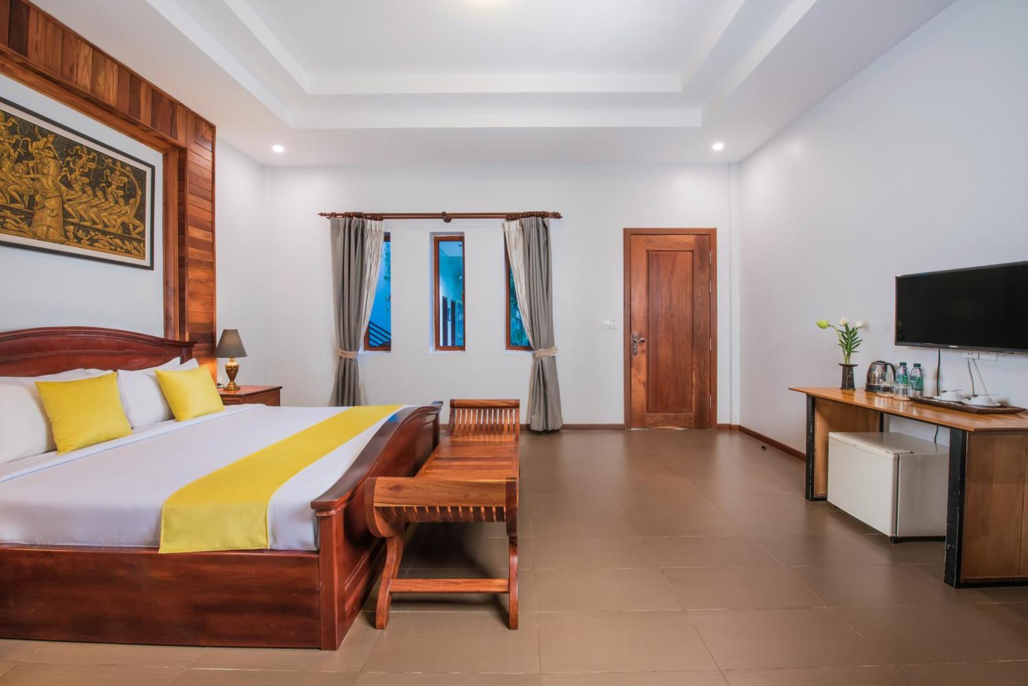 Samnak Lounge Hotel
