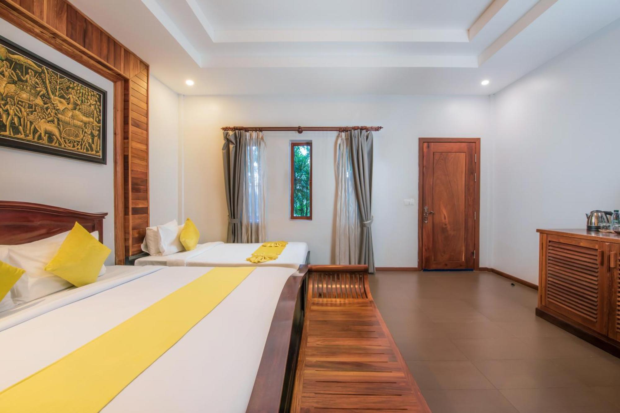 Samnak Lounge Hotel
