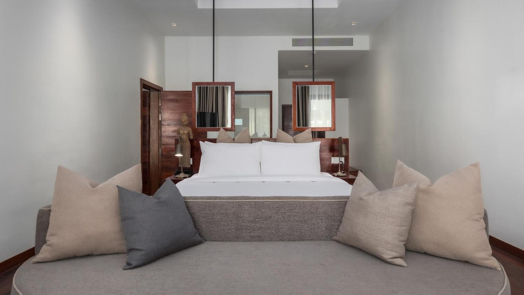 Shintana Saya La Maison Hotel 5*