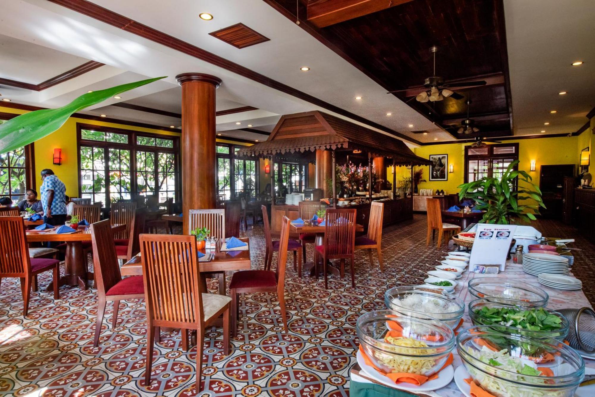 Royal Crown & Siem Reap