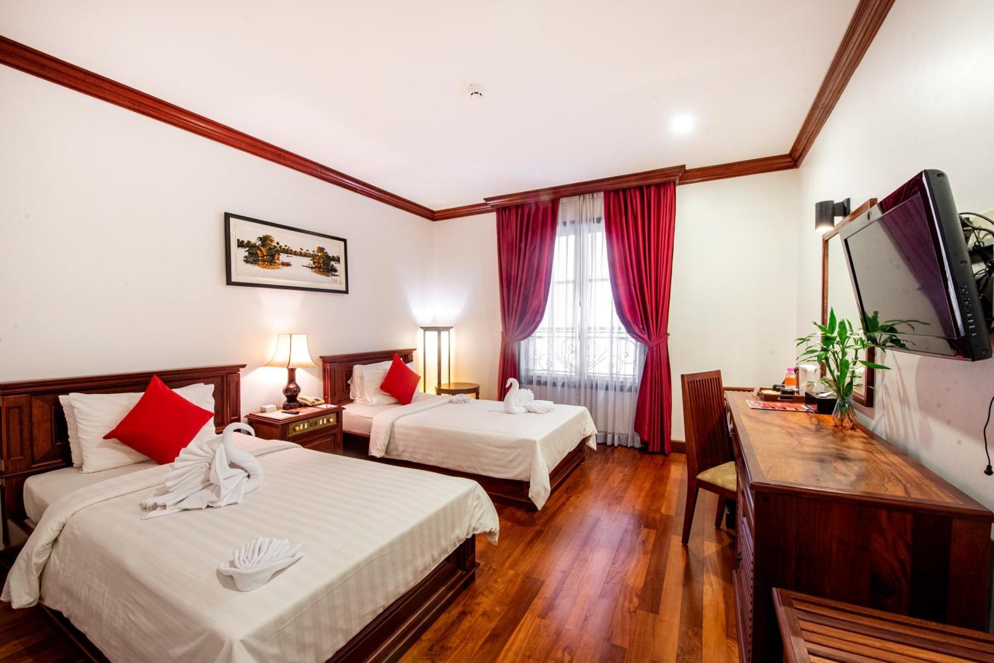 Royal Crown & 5* Siem Reap