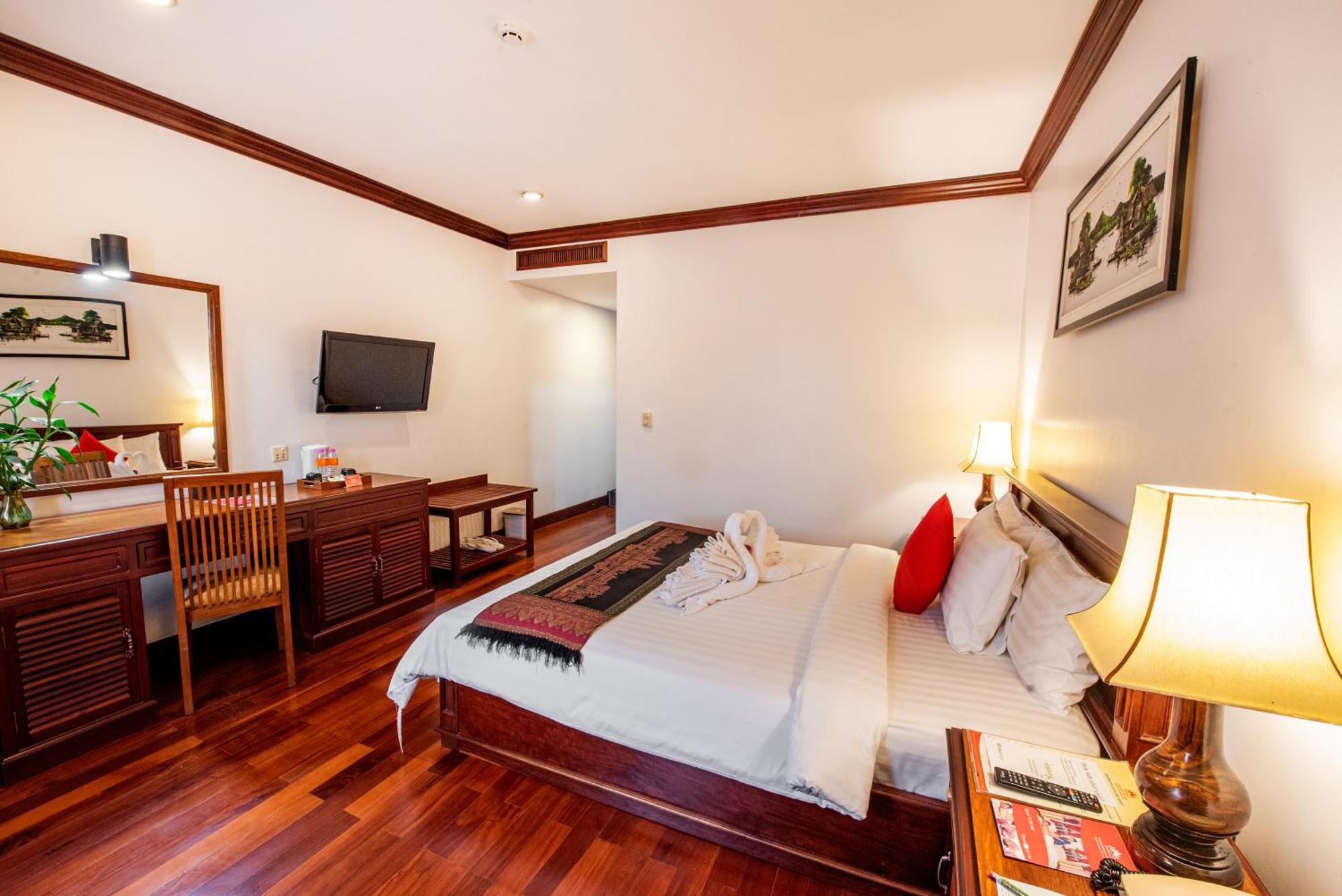 Hotel Royal Crown & Siem Reap
