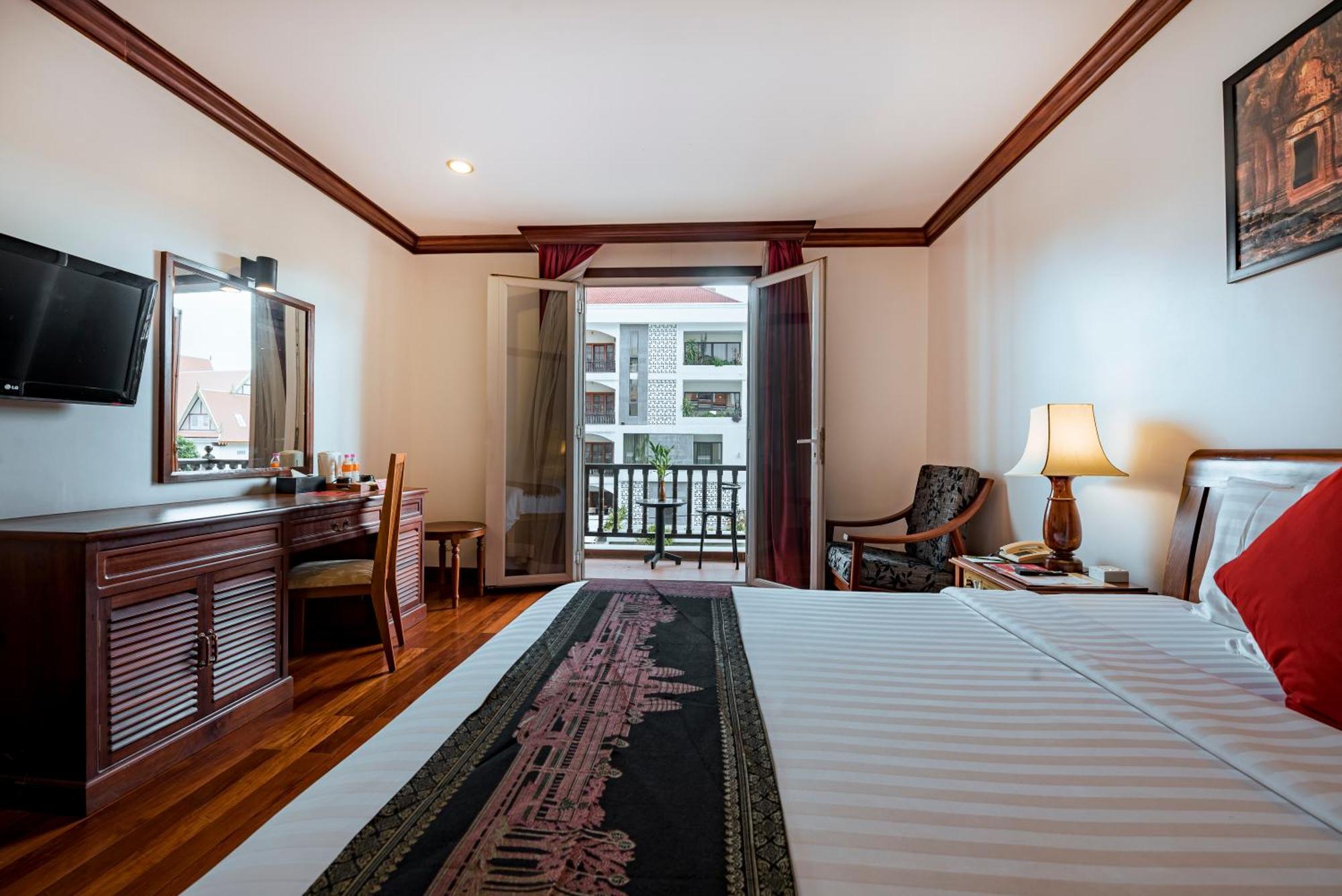 Hotel Royal Crown & 5*