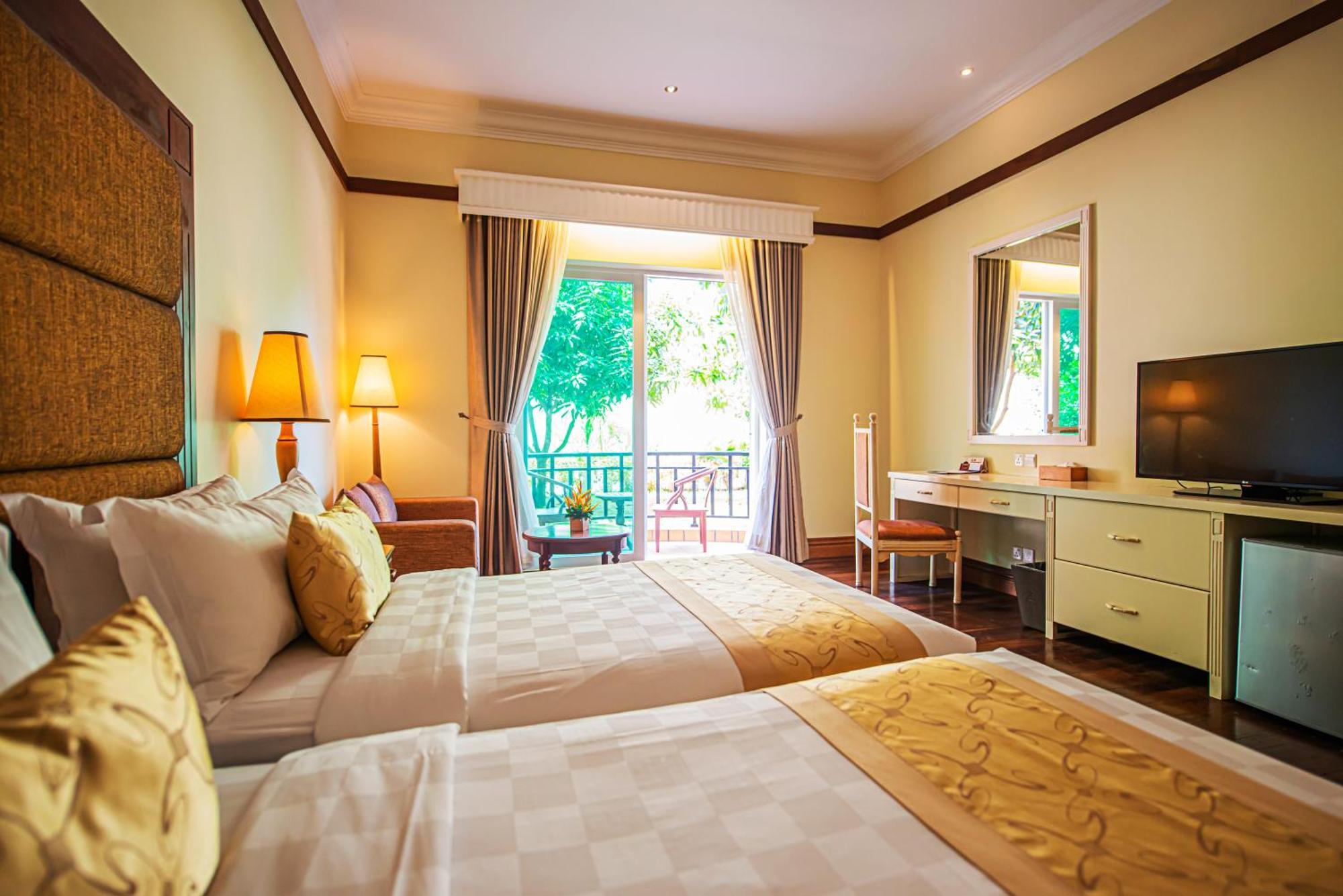 Sokha & Convention Center 5*