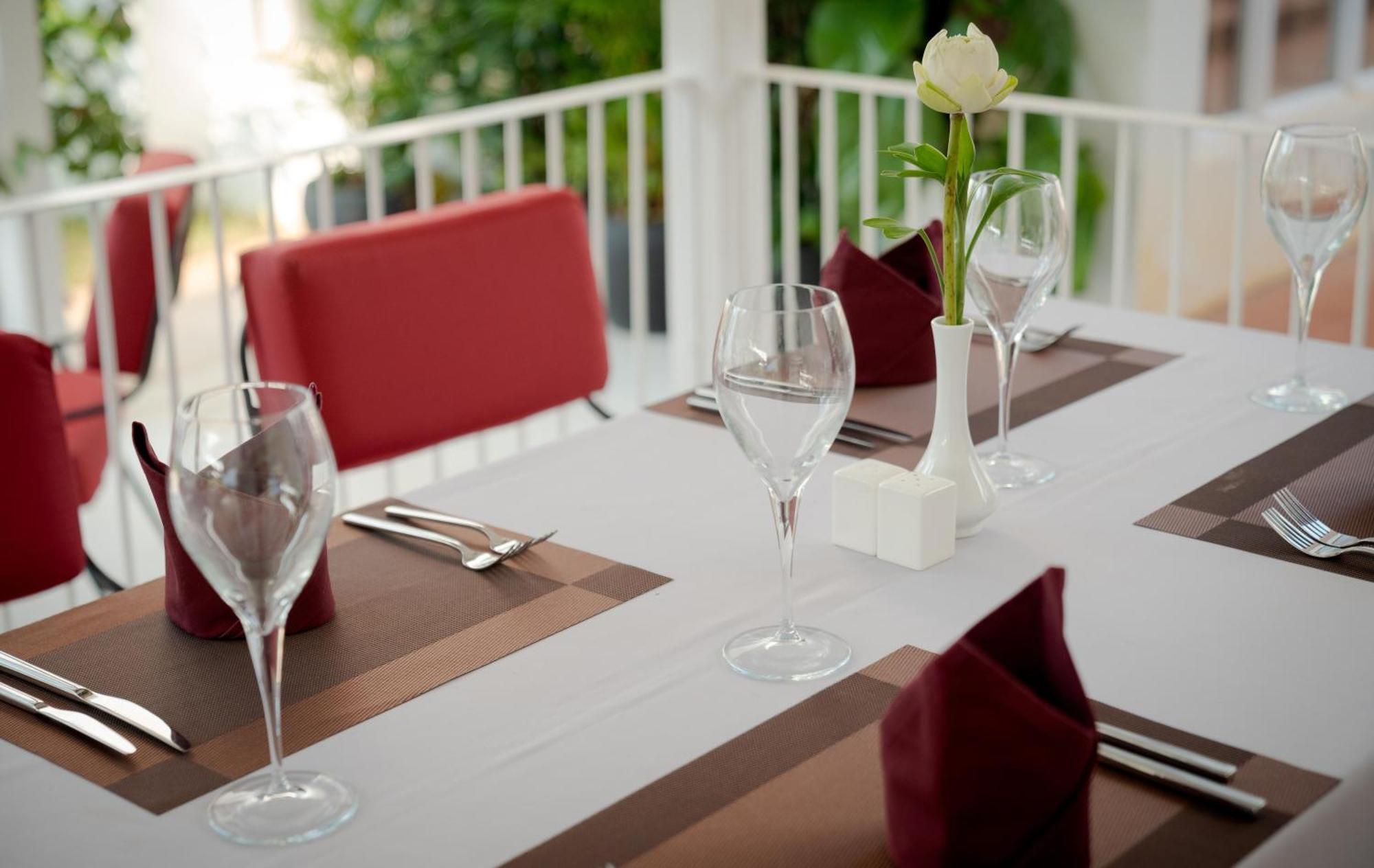 Elysium Hotel 4*