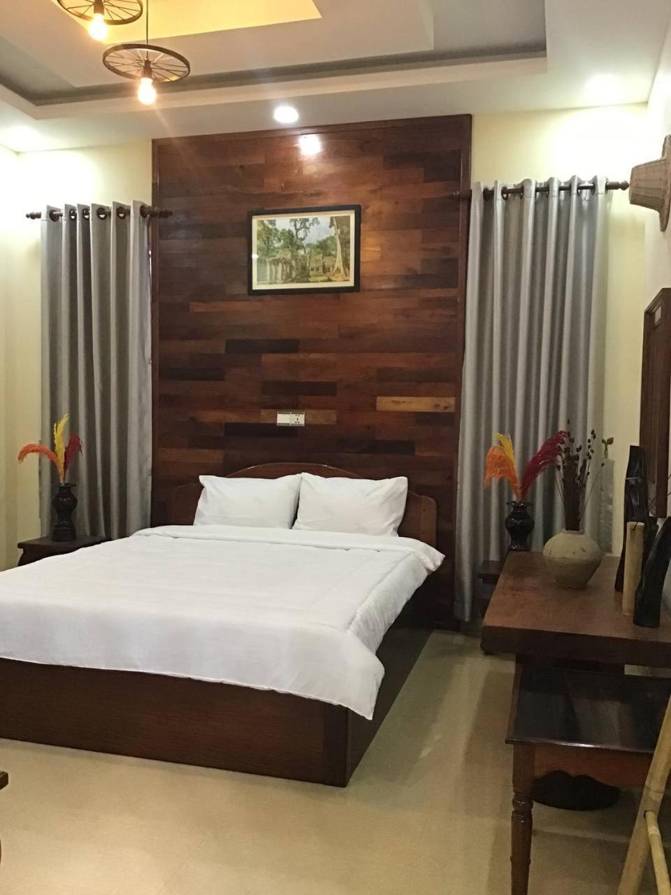 Villa Liza Boutique *