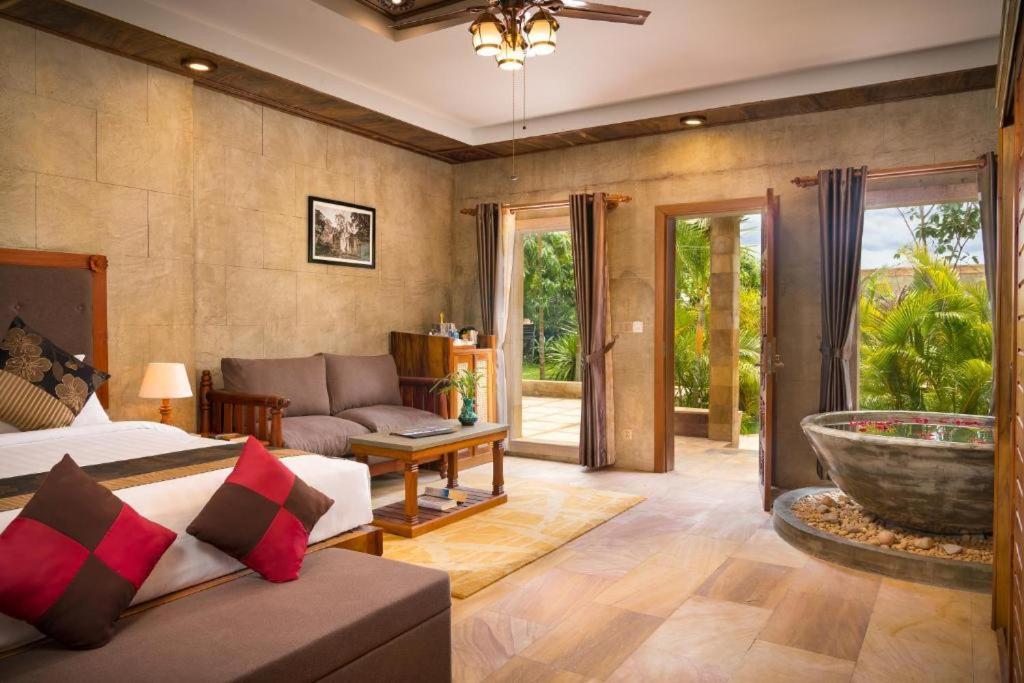 Model Temple 5* Siem Reap