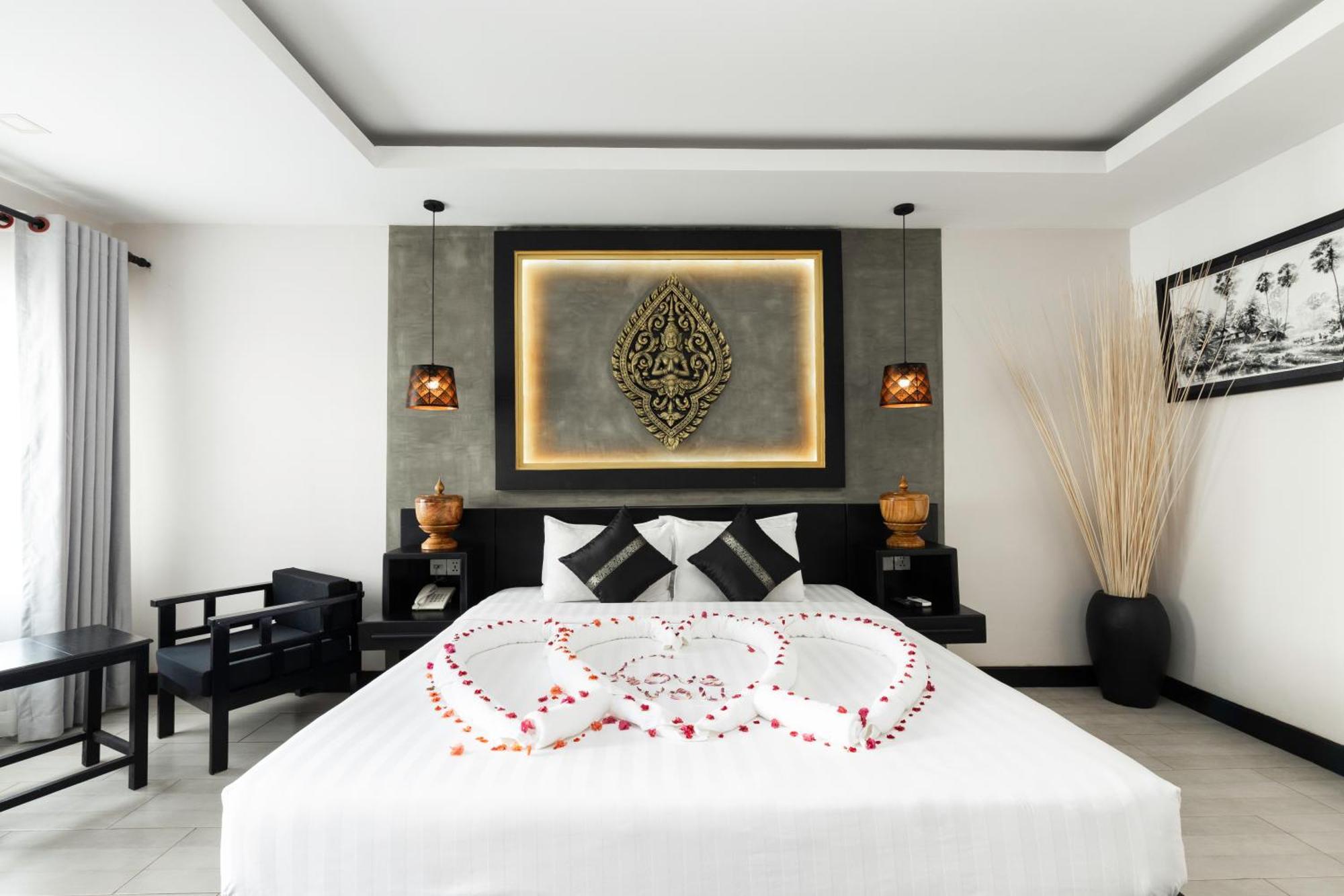 Peak Elite Boutique Hotel