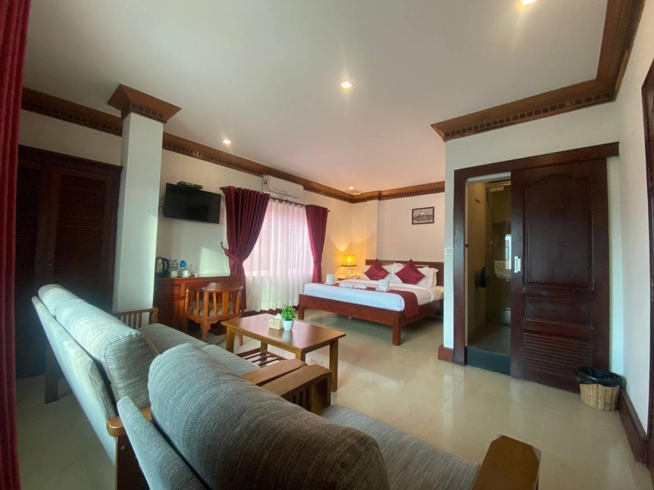 Rubyland Hotel