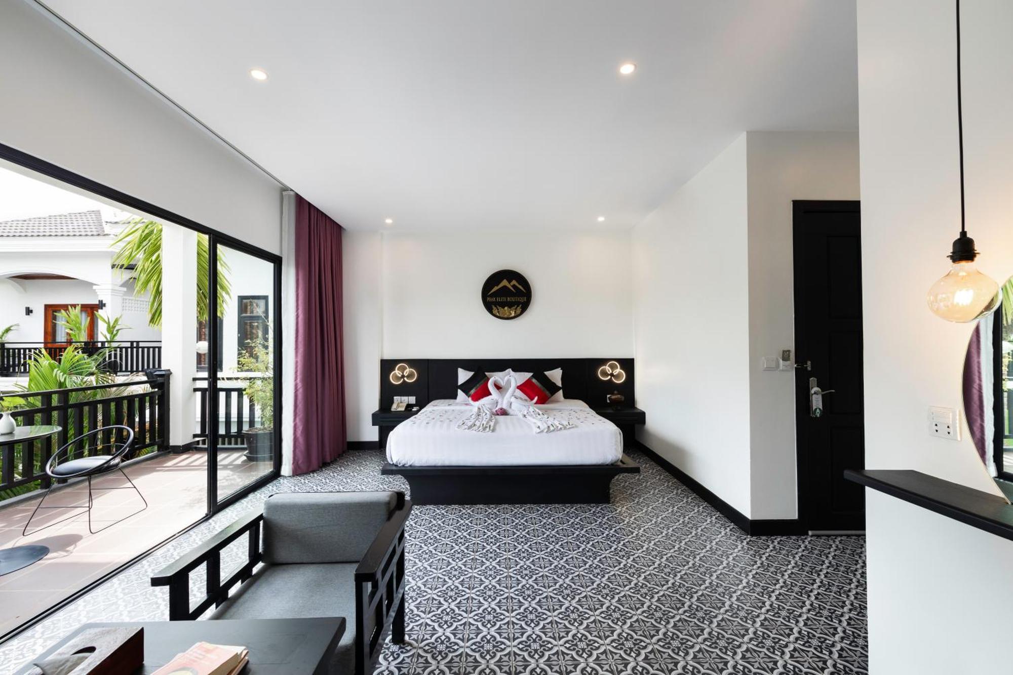 Peak Elite Boutique Hotel 4*