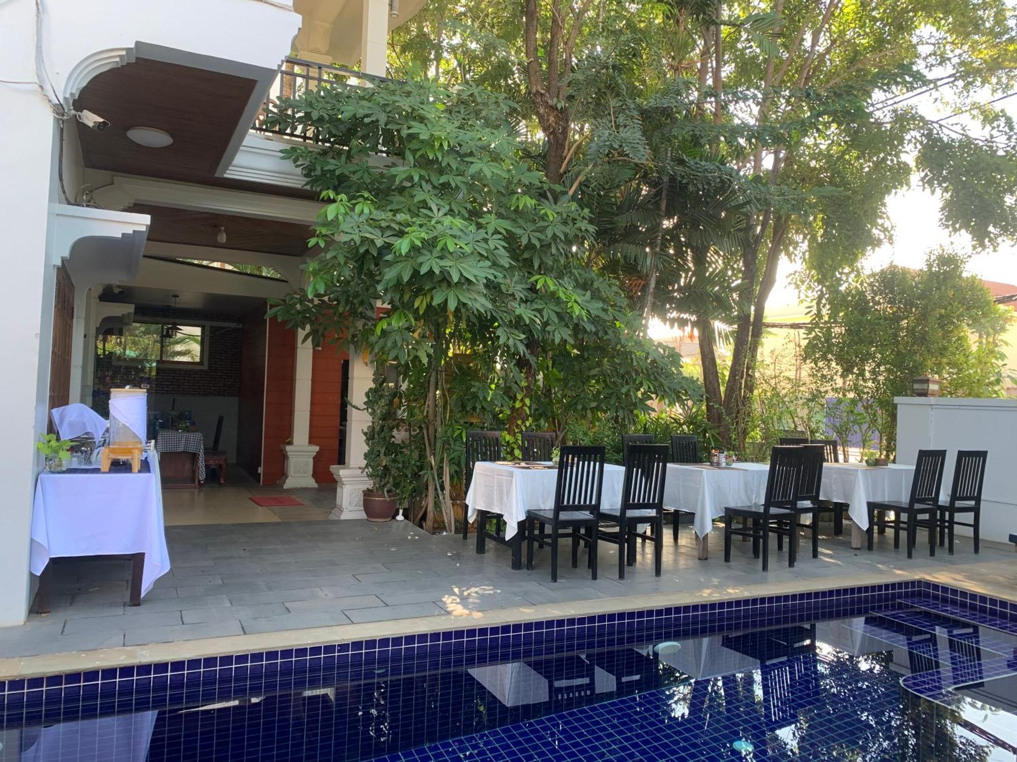 The One By Nika Hotel 3*