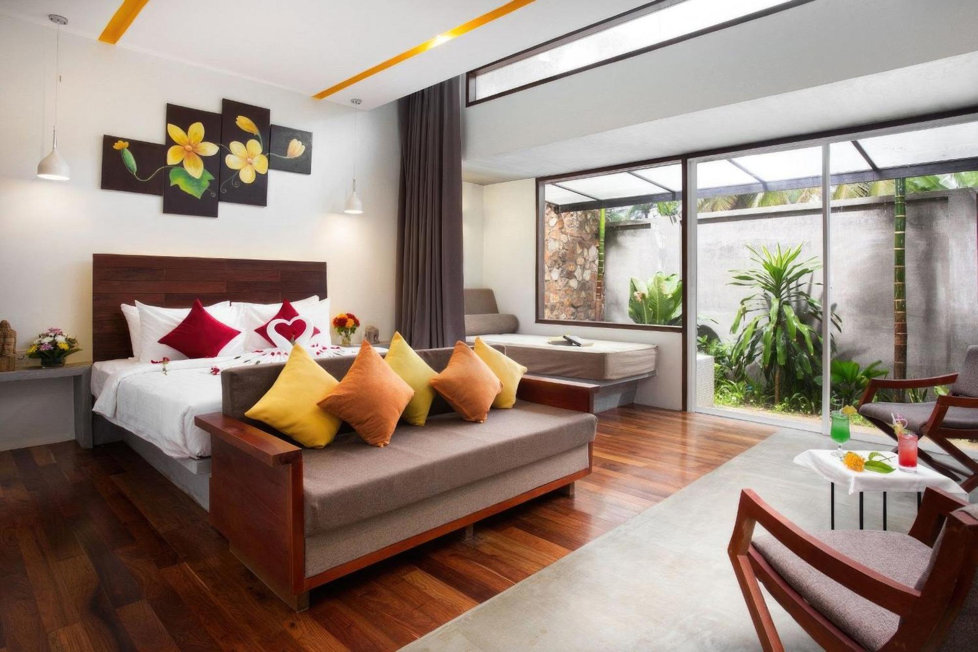 Hotel The Calm Oasis 4*