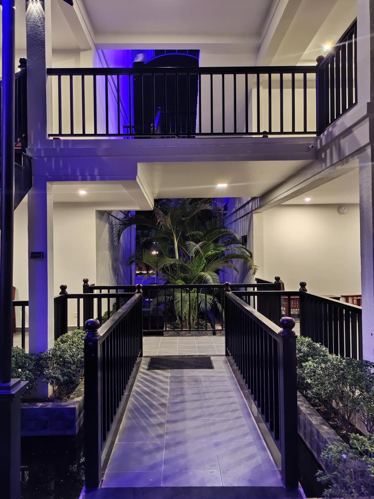 Pich Kunthea Angkor Hotel 4*