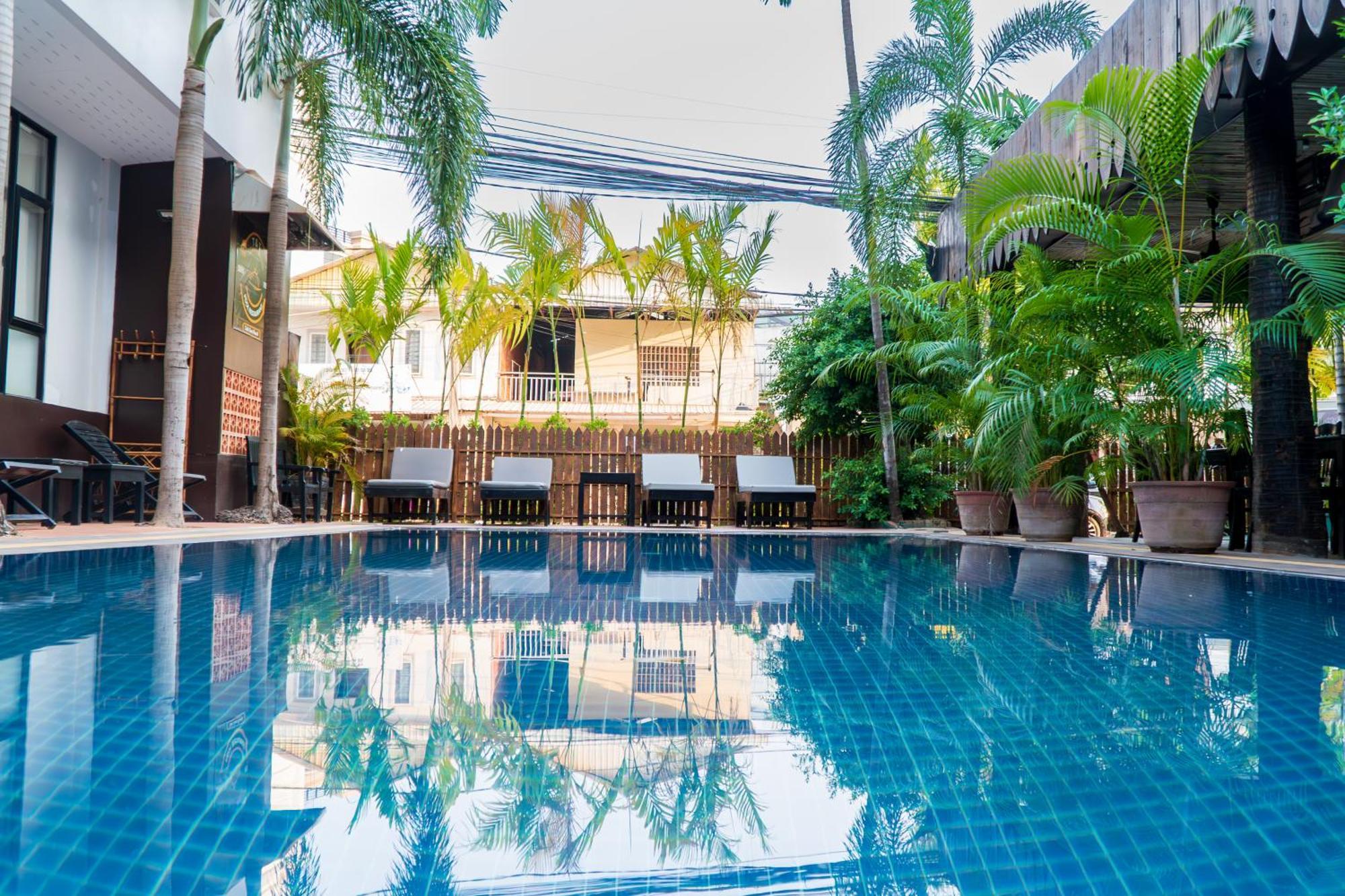Hotel Mony Soksan 3*