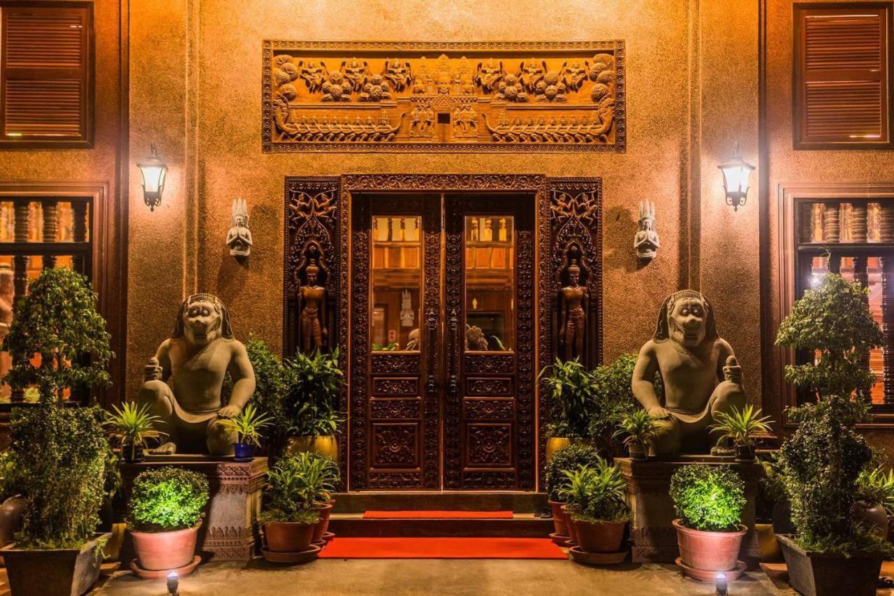 Hello Cambodia Hotel 4*