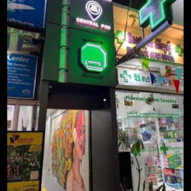 Full Moon Sky Bar Party Backpackers In Pub Street El Rincon Espanol Rumah tetamu *