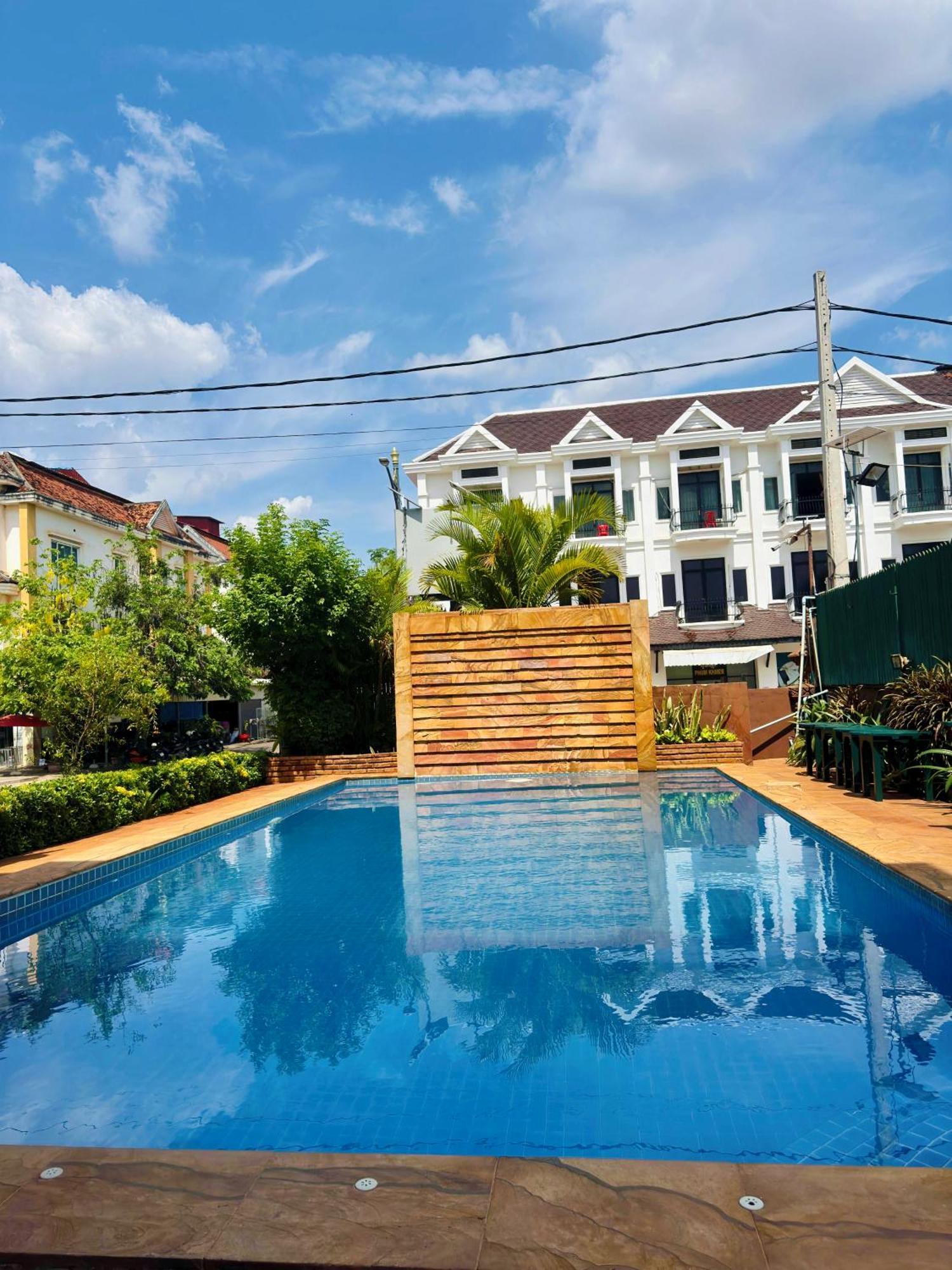 Shining Angkor Boutique 3*
