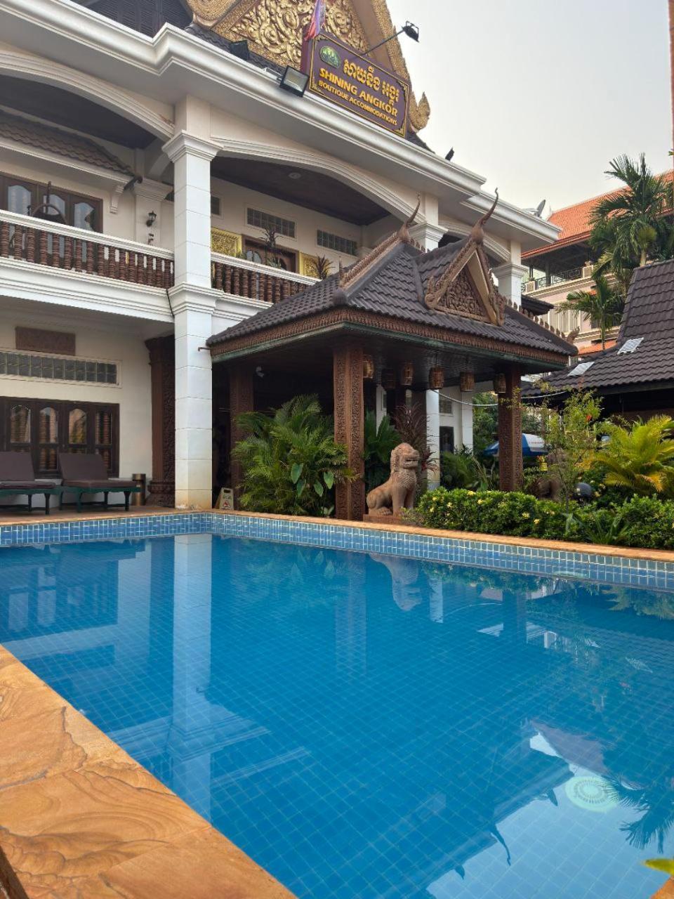 Shining Angkor Boutique 3*