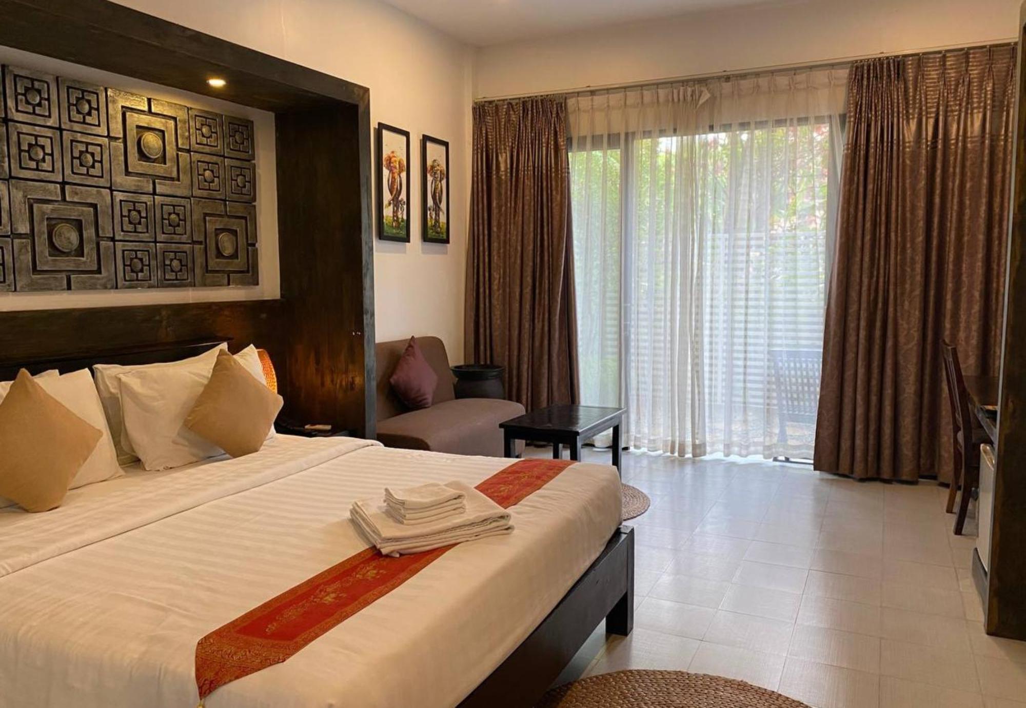 Bed & Breakfast Angkor 27 *