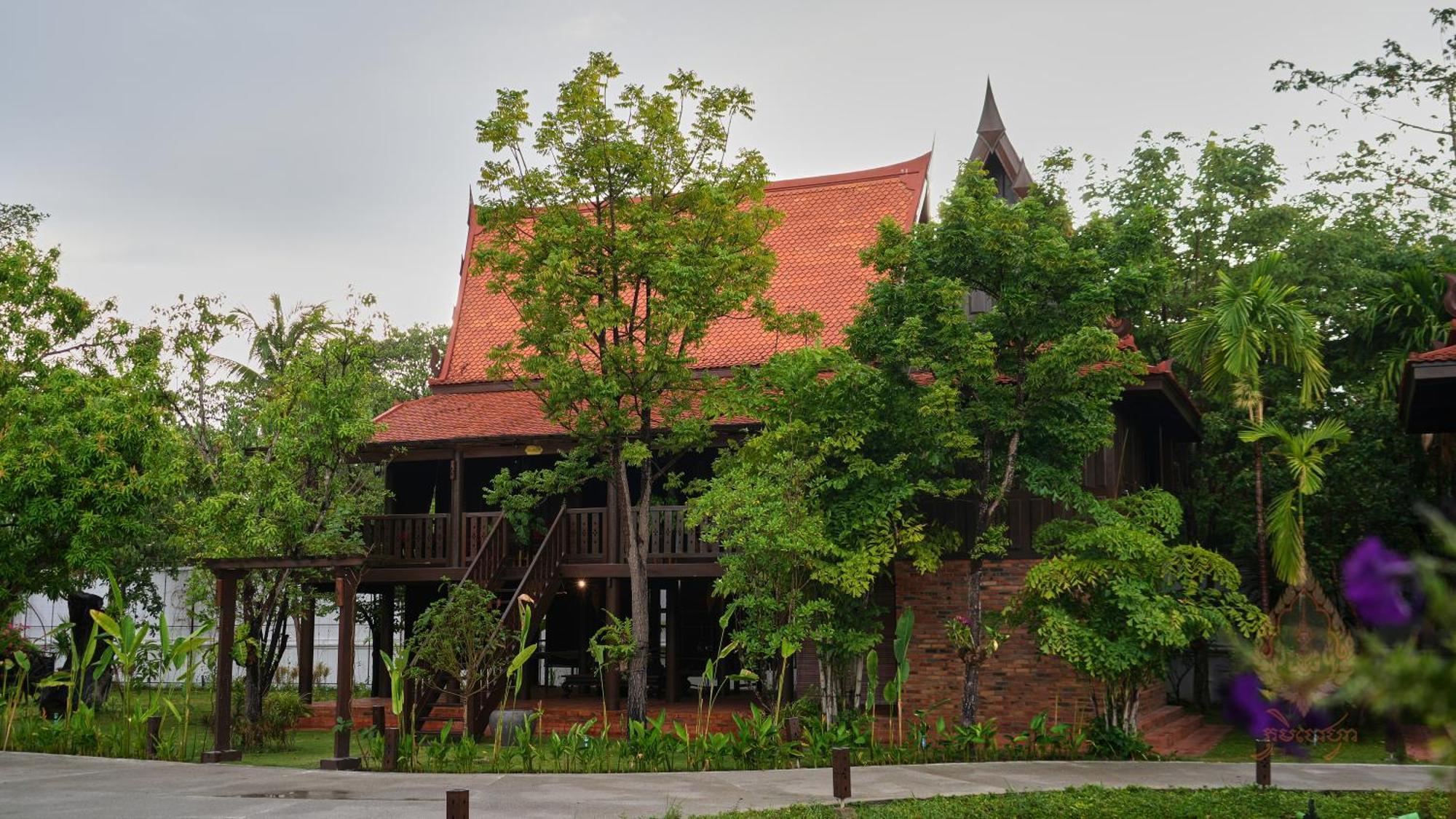 Phoum Chaufea Resort 5*
