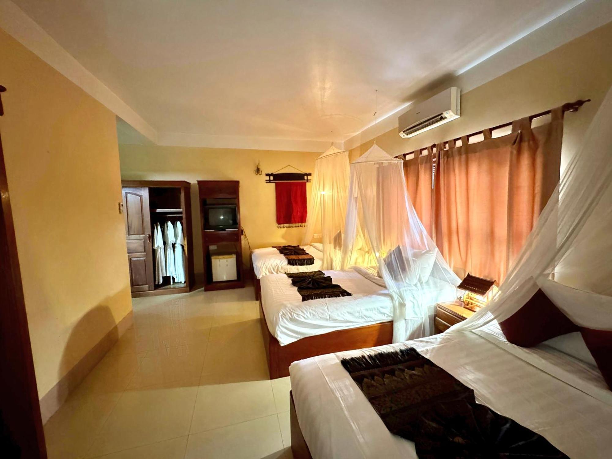 Shining Angkor Boutique