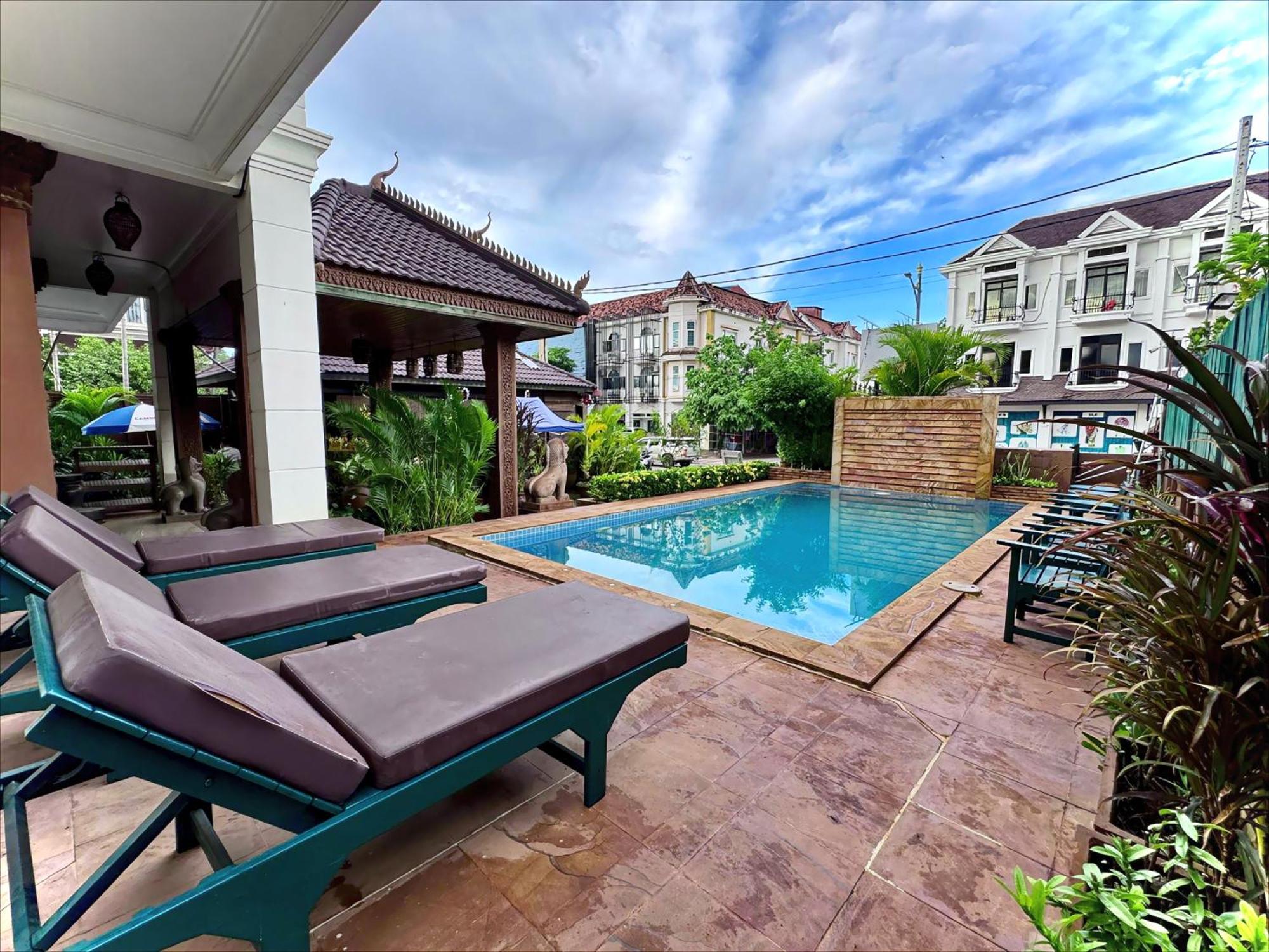 Shining Angkor Boutique 3*