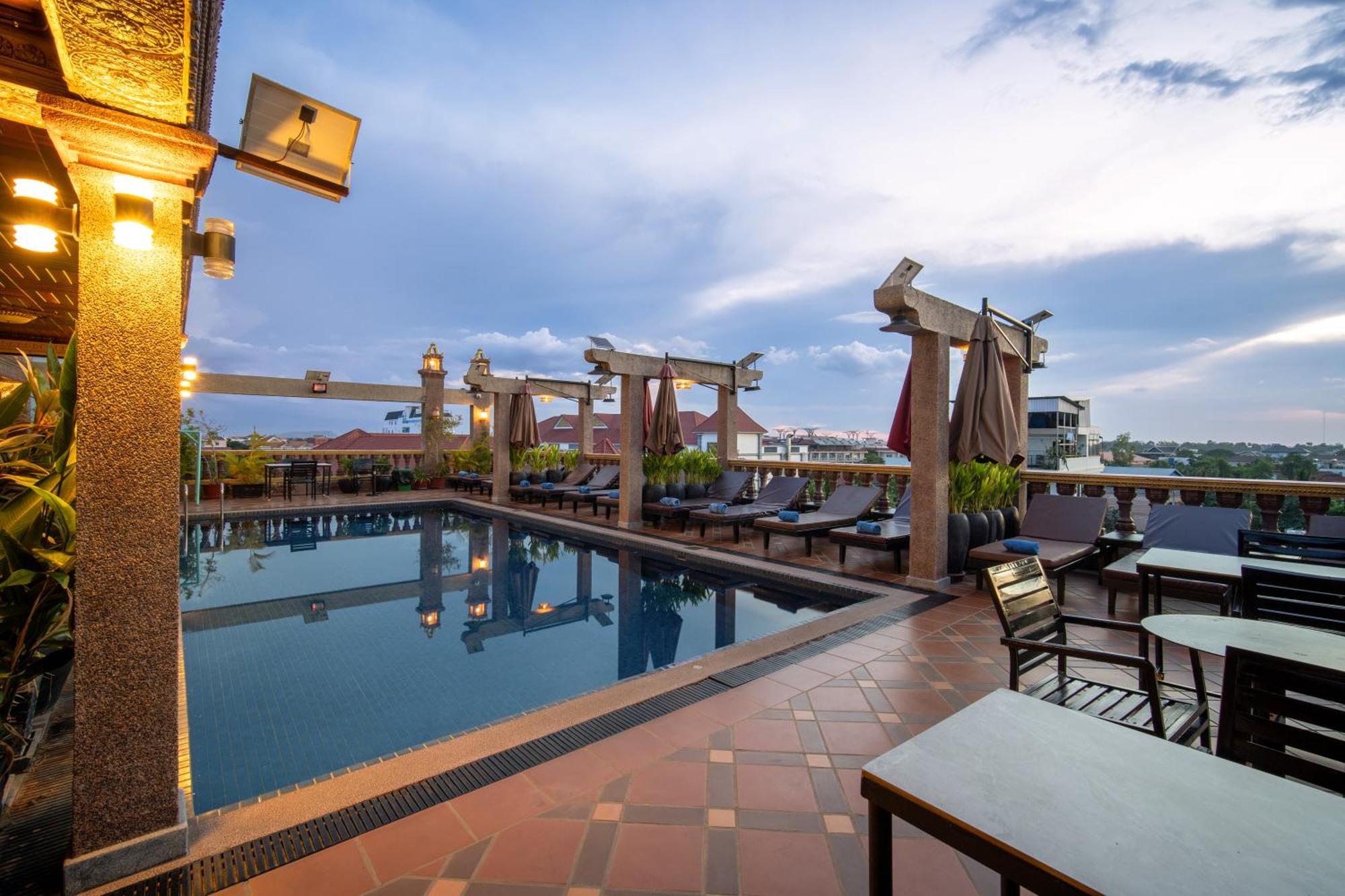 Hello Cambodia Hotel 4*