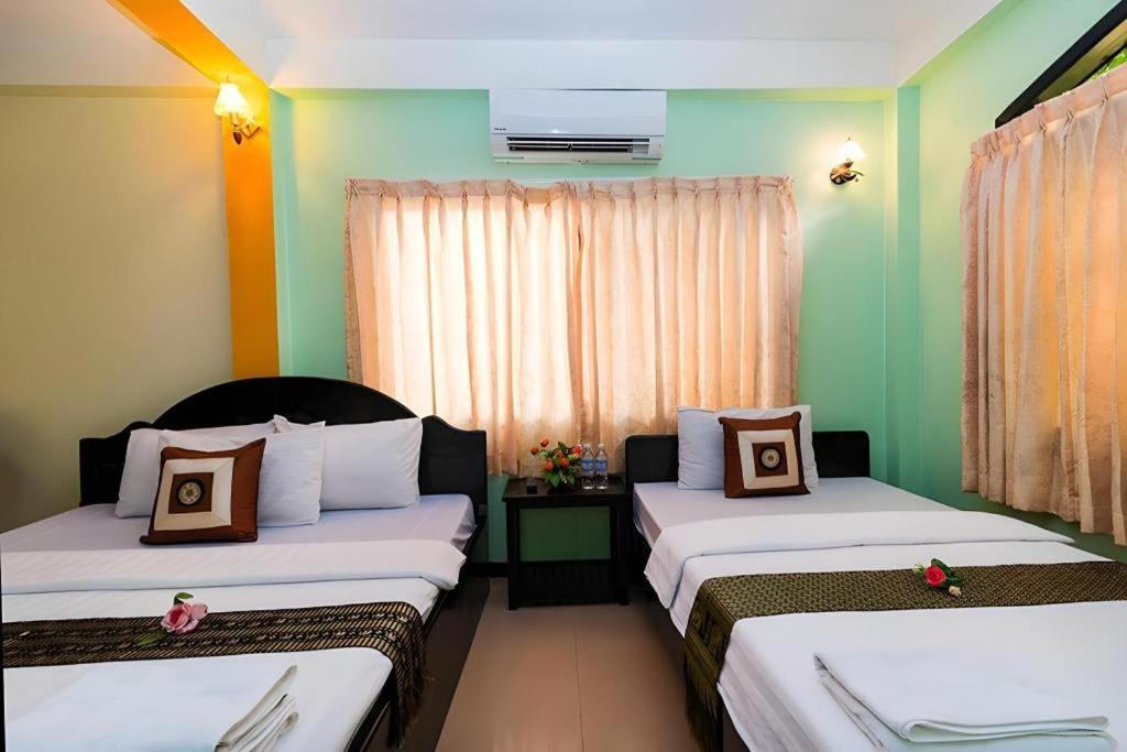 Happy Zone Hostel *