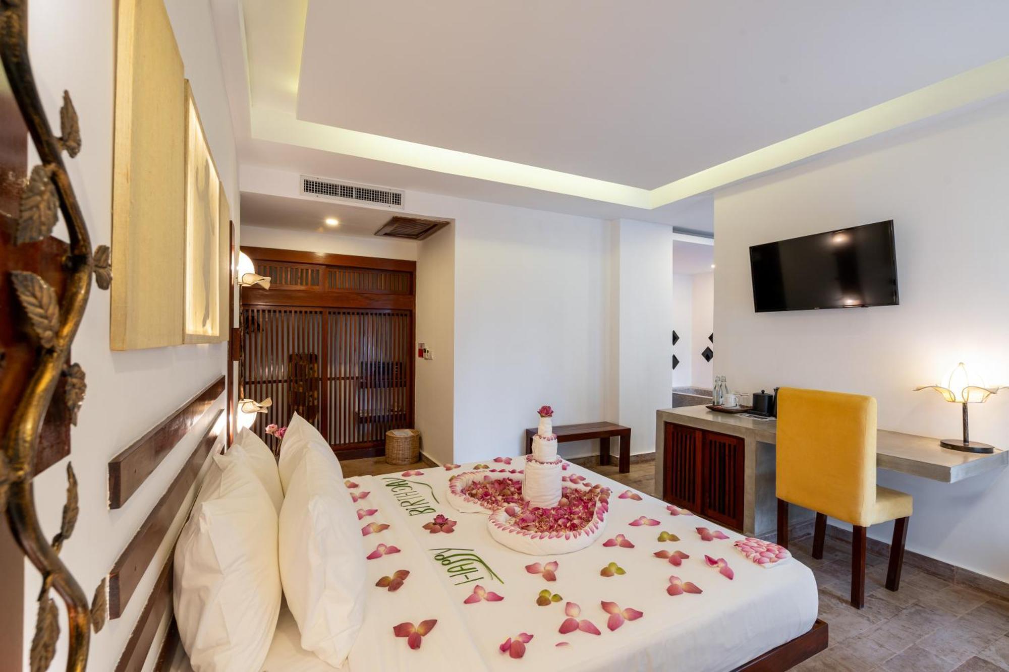 Angkor Breeze & Hotel