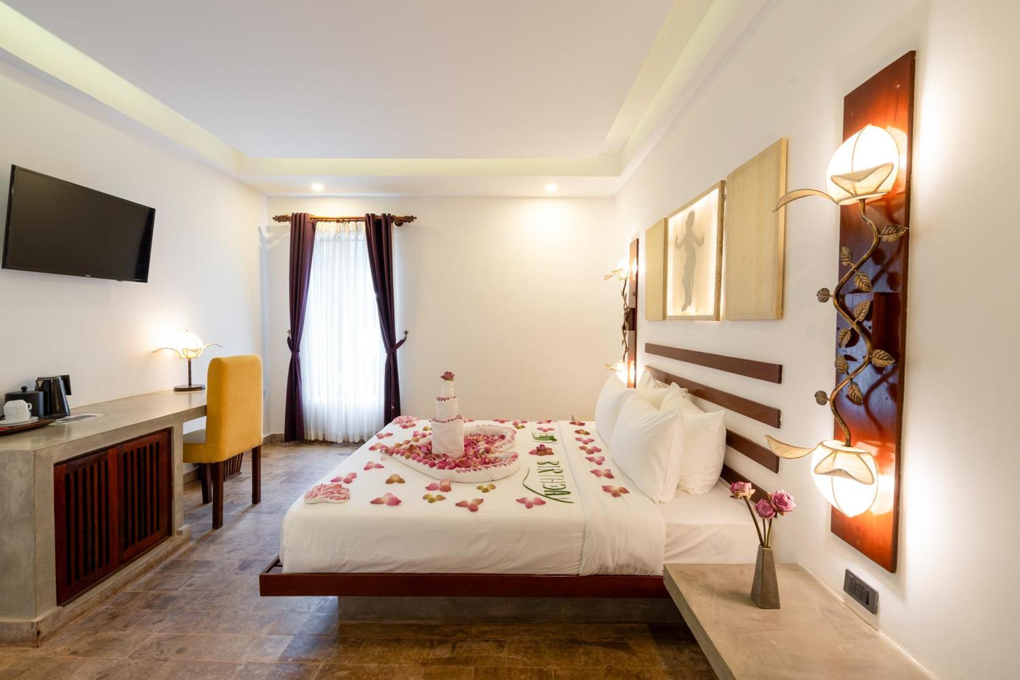 Angkor Breeze & Hotel