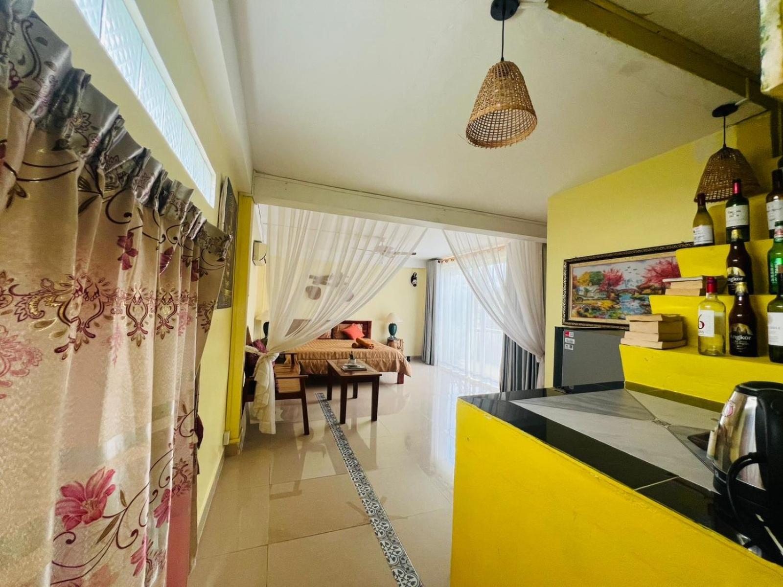 Yellow Natural House