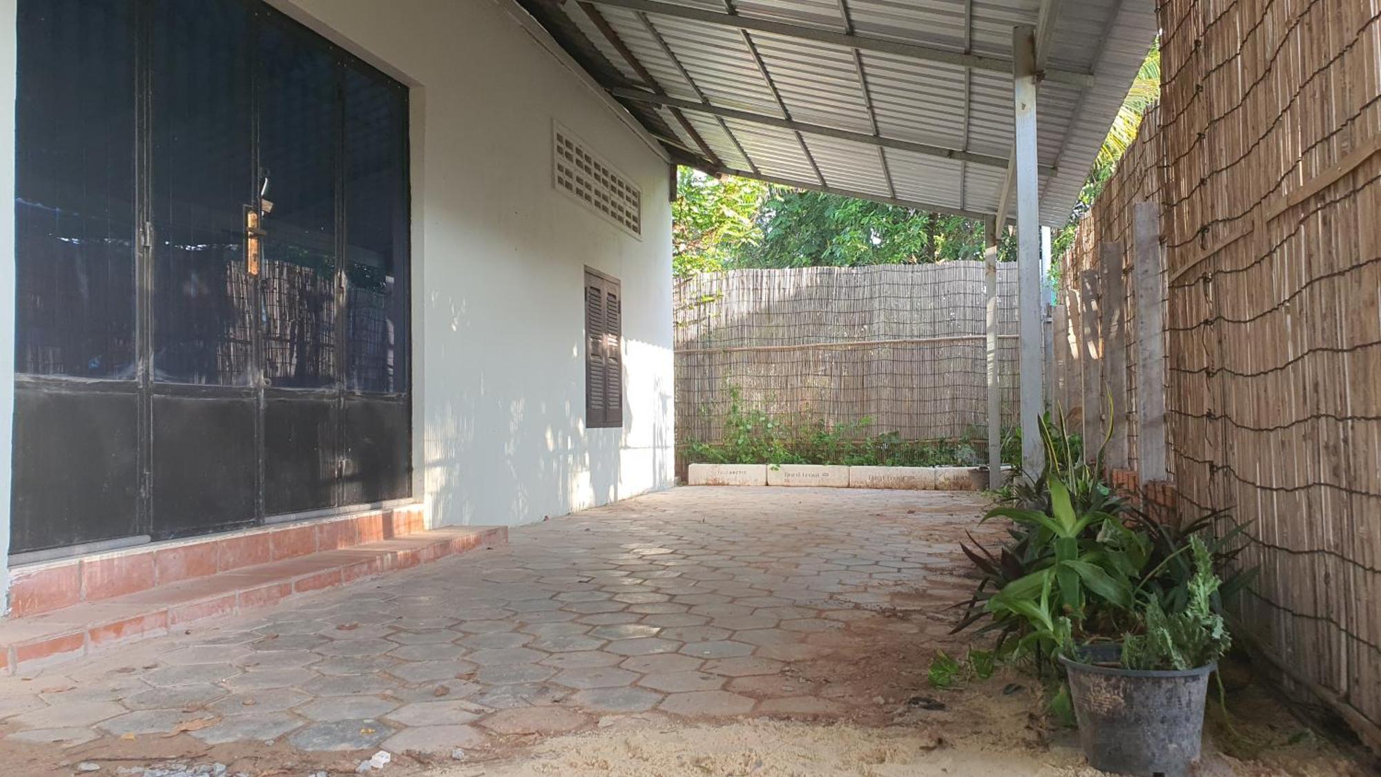 Niseth Private Villa