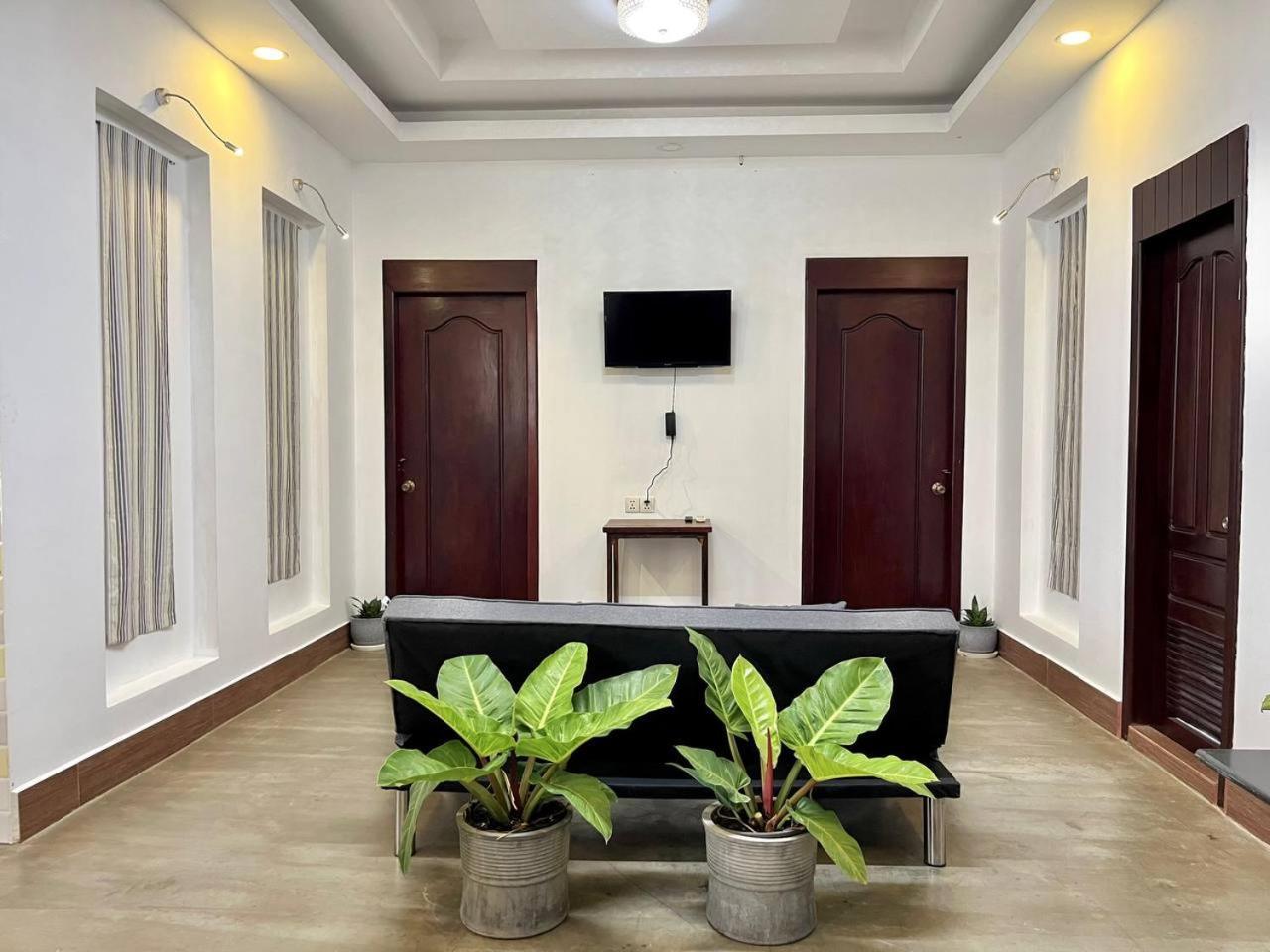 Canopy Apartment *