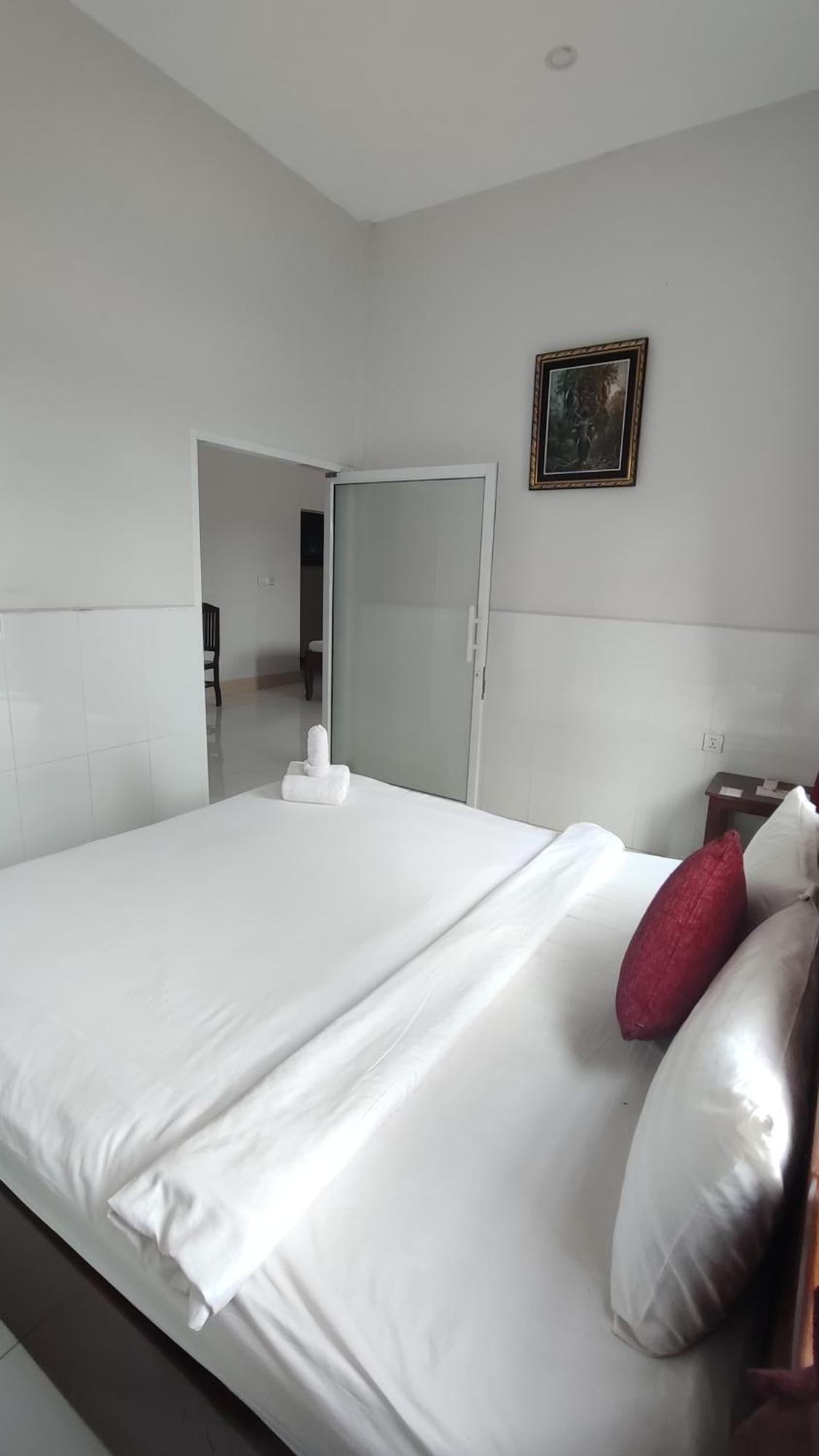 Hotel Elmas 3*