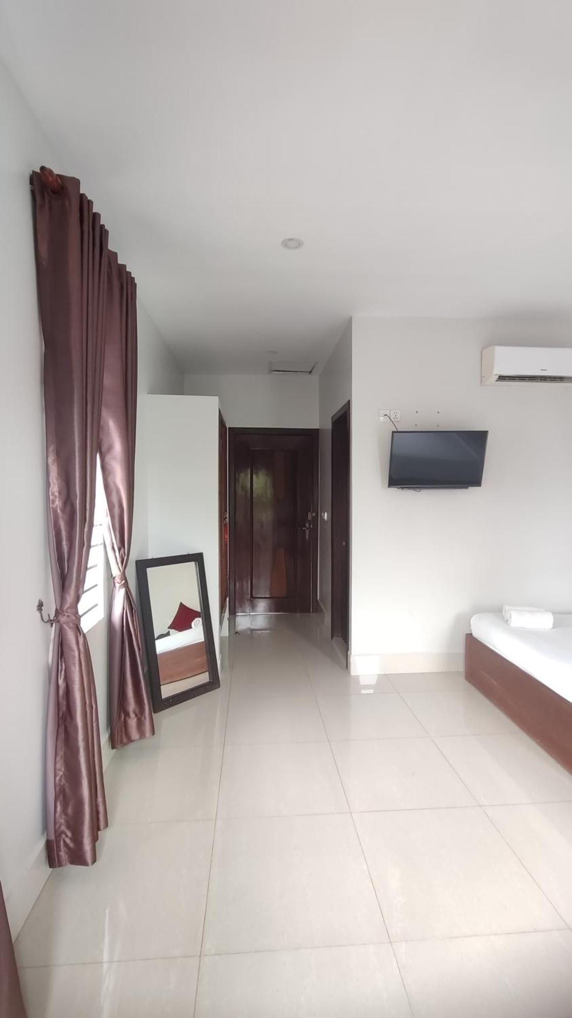 Elmas Siem Reap