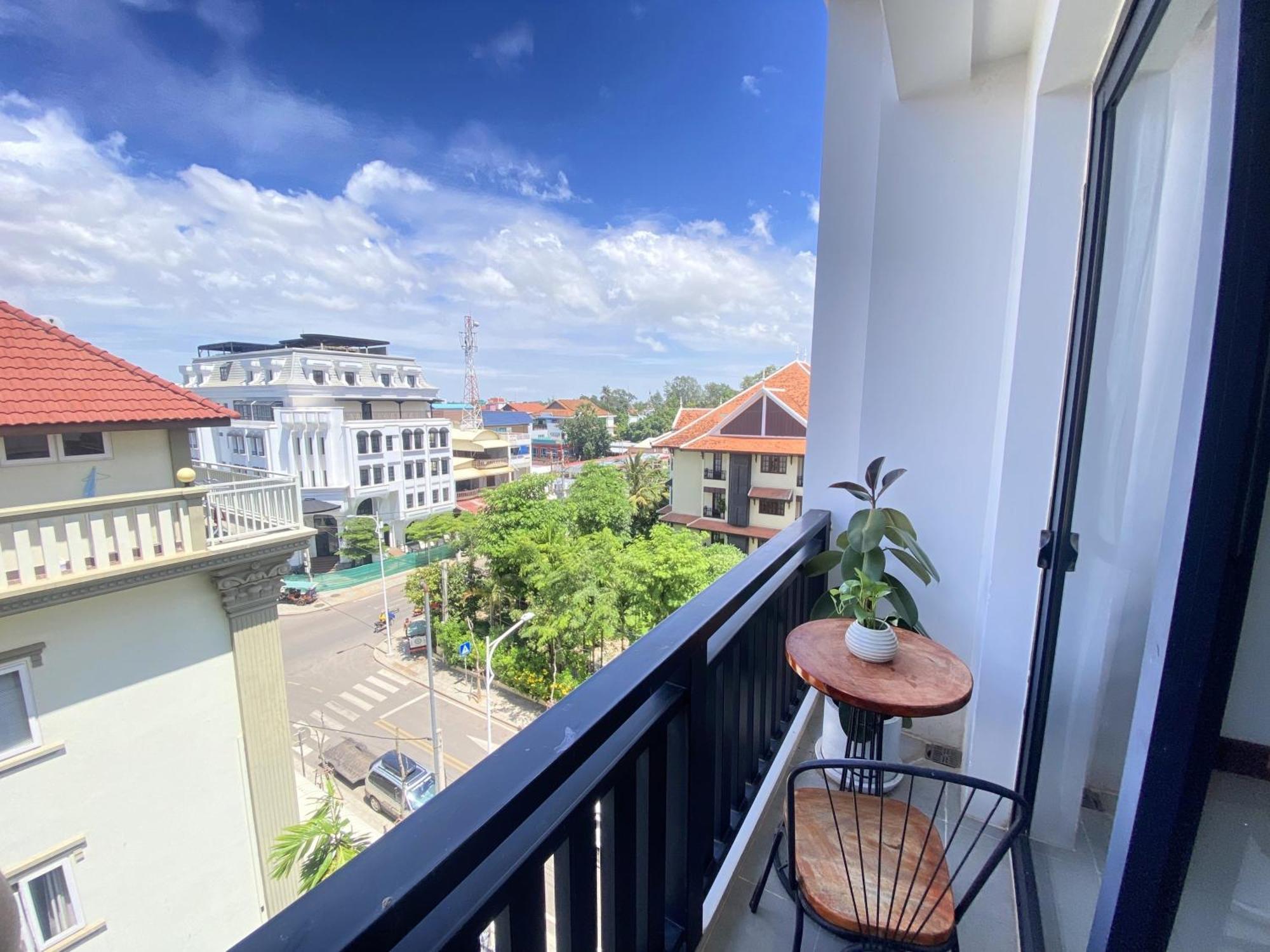 Homewood By Seuya Hotel 4*