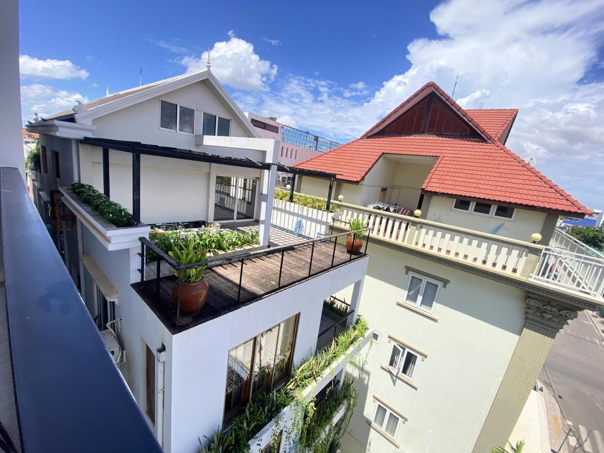 Homewood By Seuya Hotel 4*
