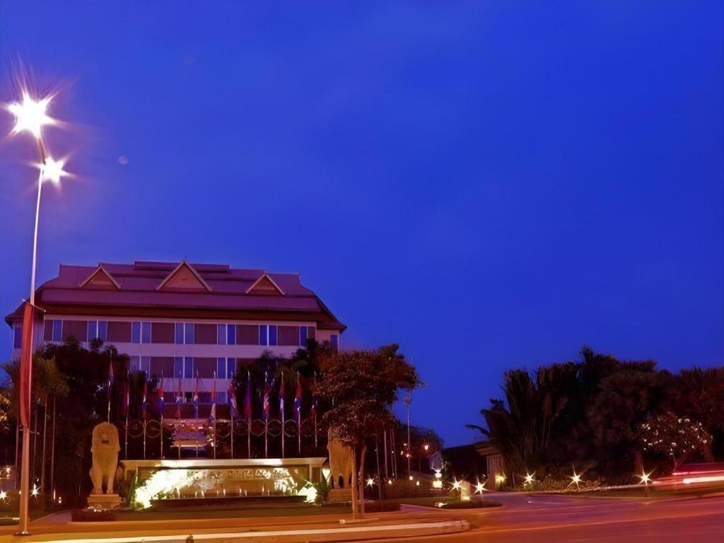 Sokhalay Angkor And 5* Siem Reap