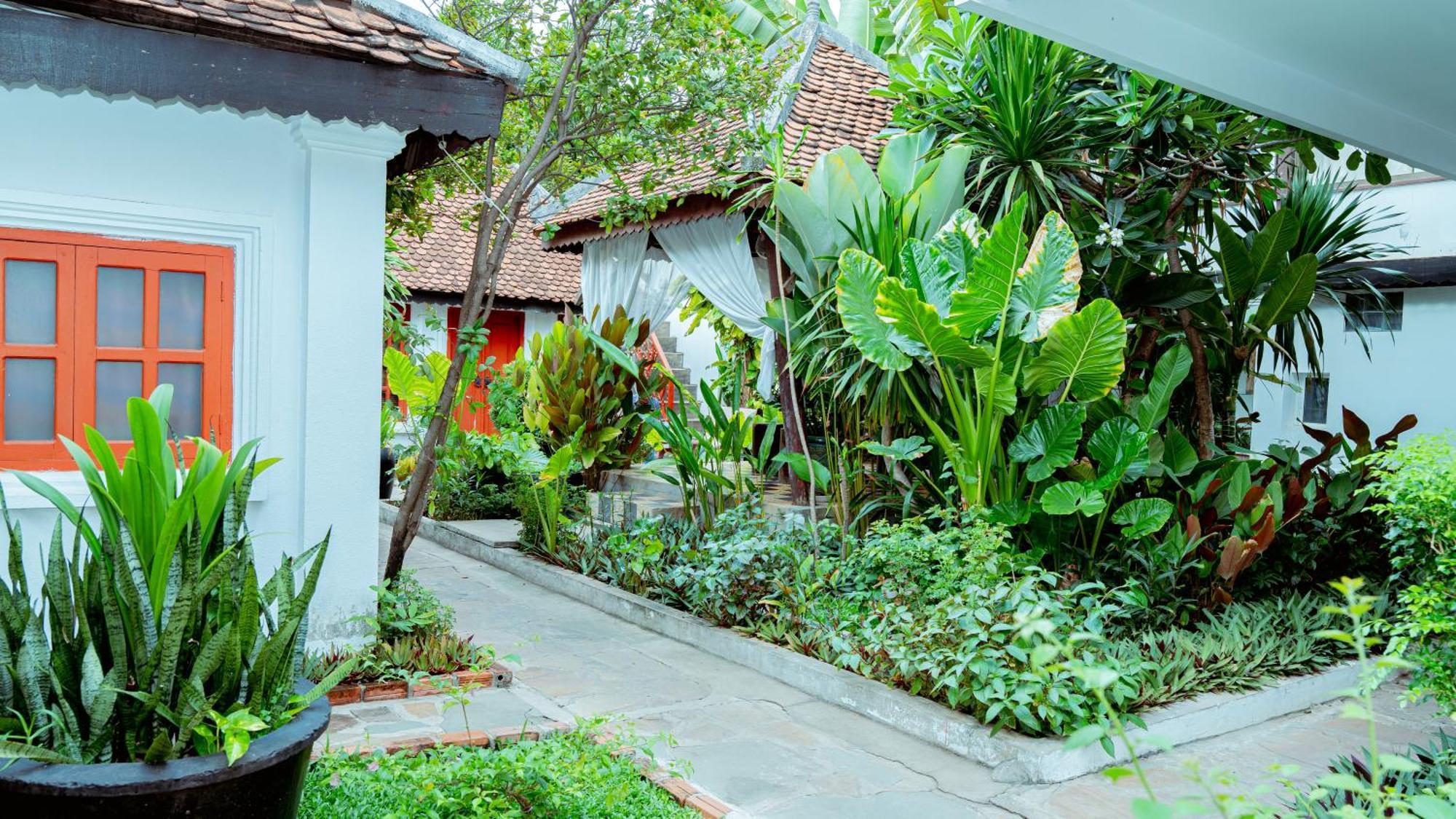 Wat Damnak Hotel 3*