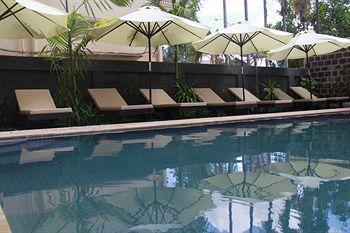 Popular Hotel