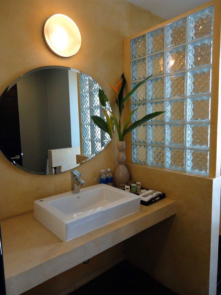 Men's & 3* Siem Reap