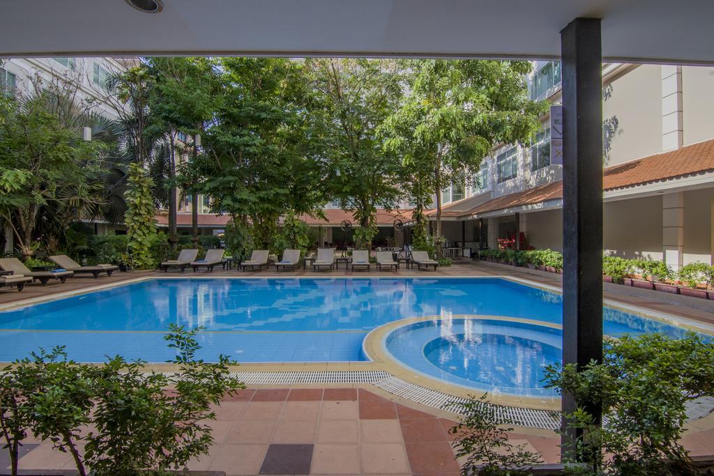 Hotel Angkor Riviera