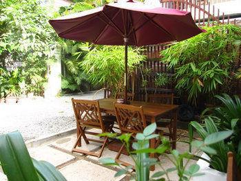 Hostel Sok San *