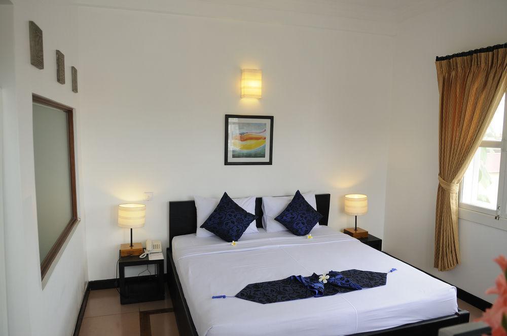 The Frangipani Ii Hotel