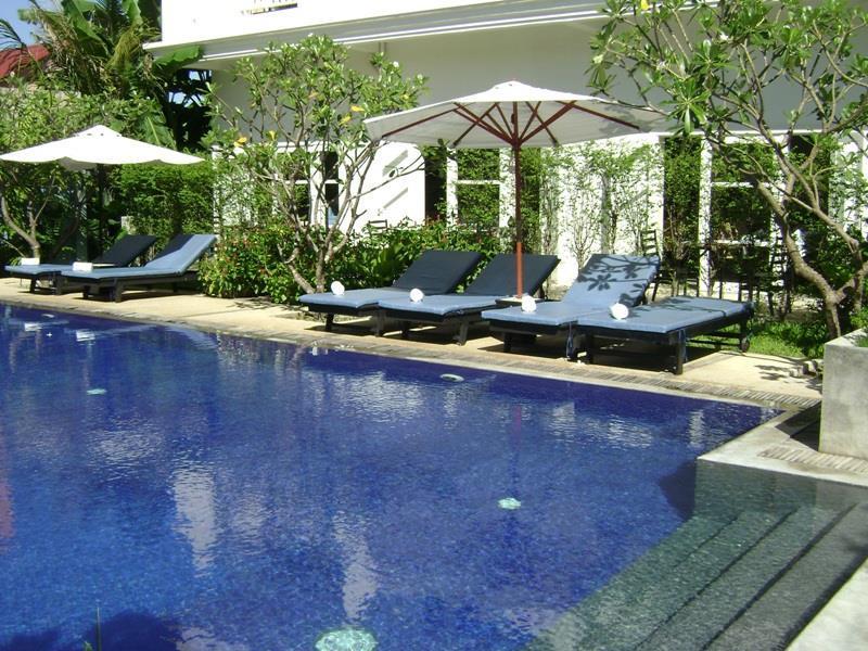 The Frangipani Ii Hotel