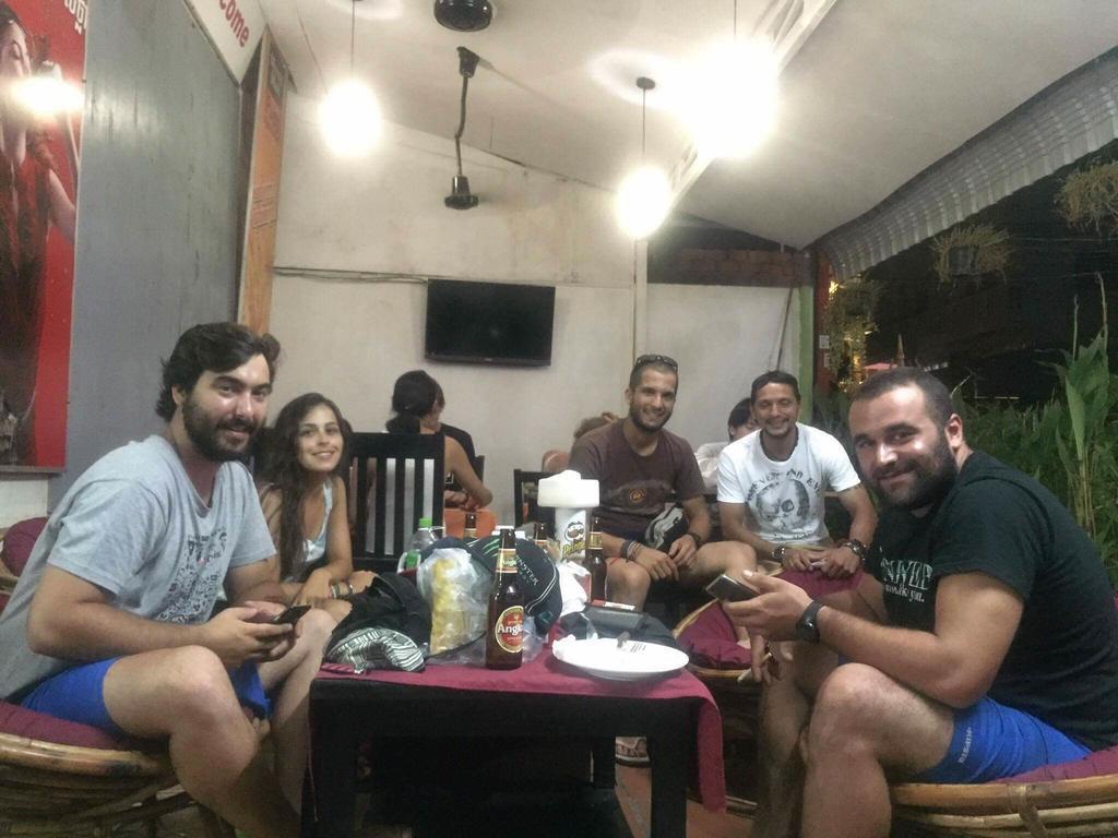 Hostel Sok San *