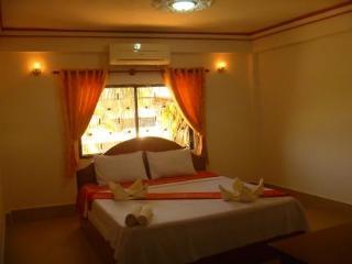 Tom & Jerry Hotel 2*