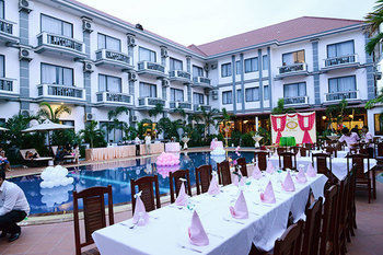 Sokha Roth Premium 4*