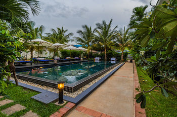Ddg Retreat Hotel