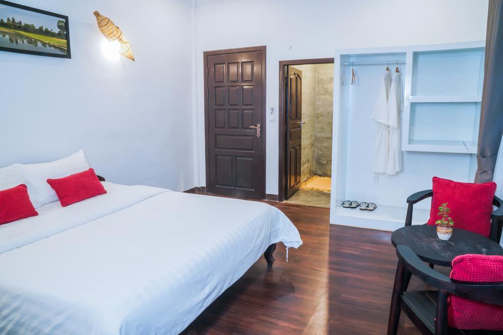 Angkor Yellow Villa